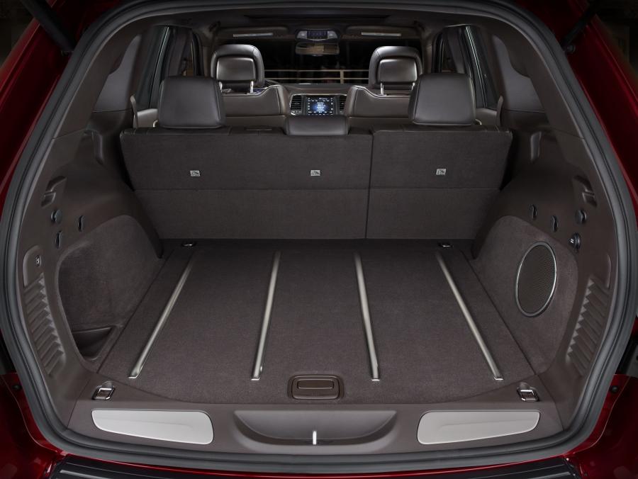  Jeep Grand Cherokee Summit 2014 года  (фото 11 из 61)